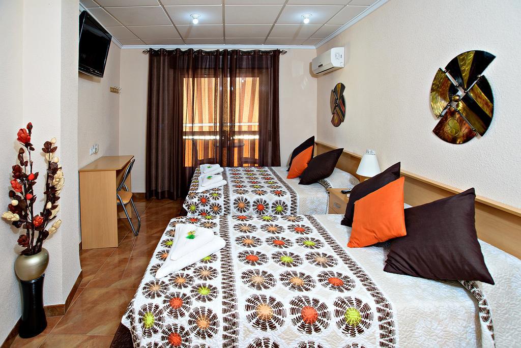Hostal Carrizo Elda Exteriör bild