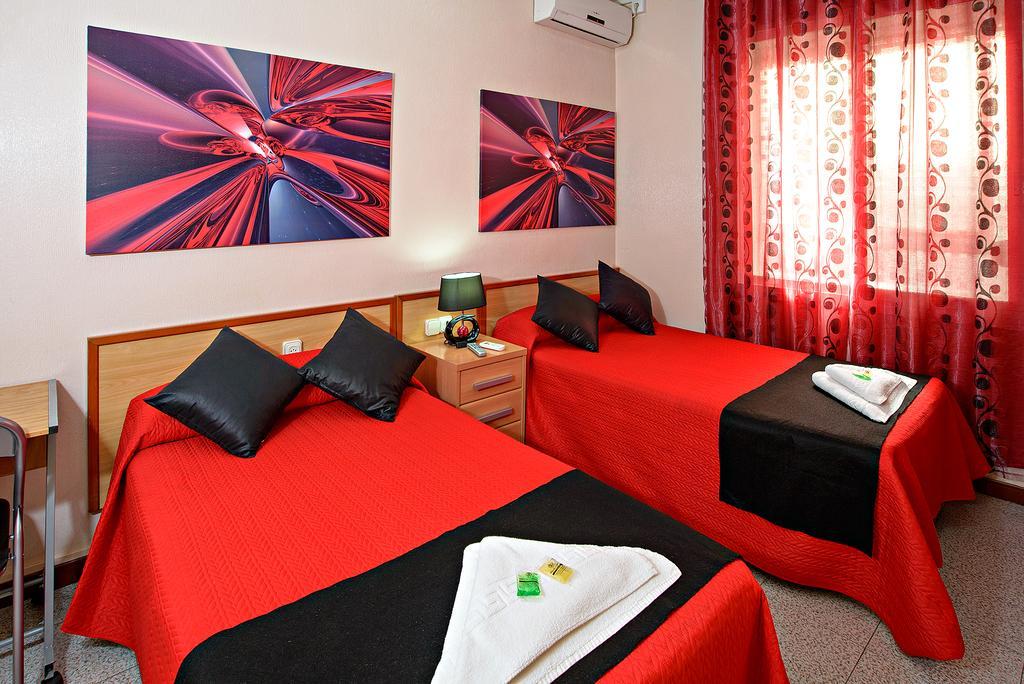 Hostal Carrizo Elda Exteriör bild