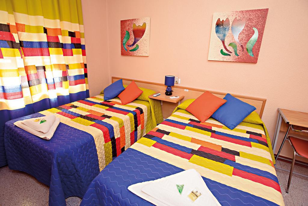 Hostal Carrizo Elda Exteriör bild